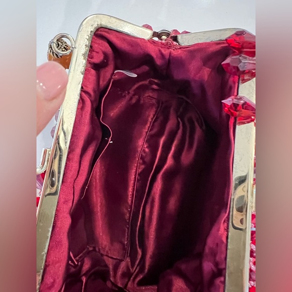 NEW Lily Scott hand beaded red evening bag with beaded strap. - Picture 4 of 7